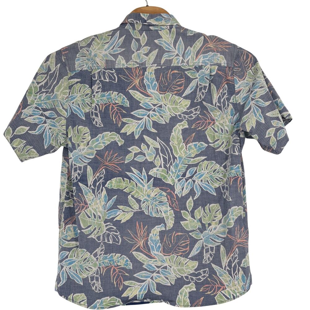 Tommy Bahama Large Blue Floral Pattern Short Sleeve Seersucker Button Up Shirt - Picture 6 of 6